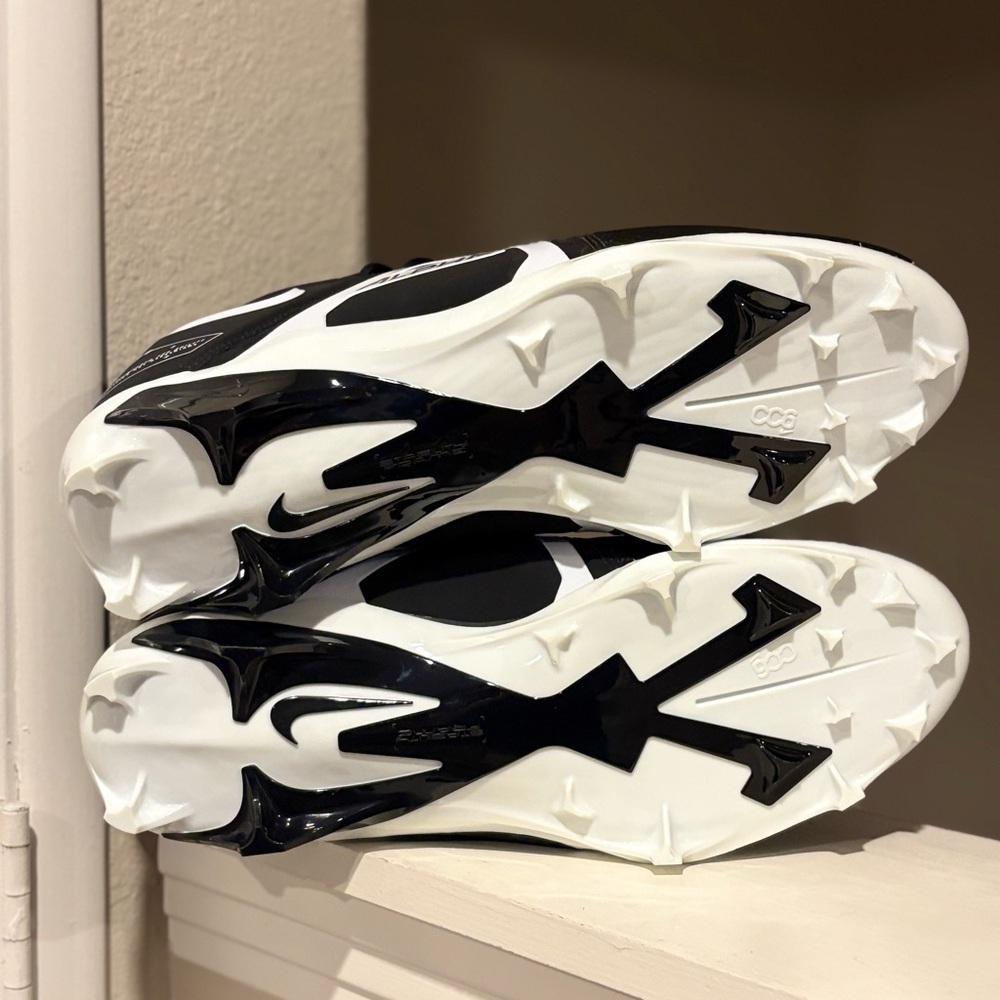 NEW: Nike Alpha Menace Pro 3 Size 15 Mid Football Cleats Black White CT6649-001 - Picture 8 of 9